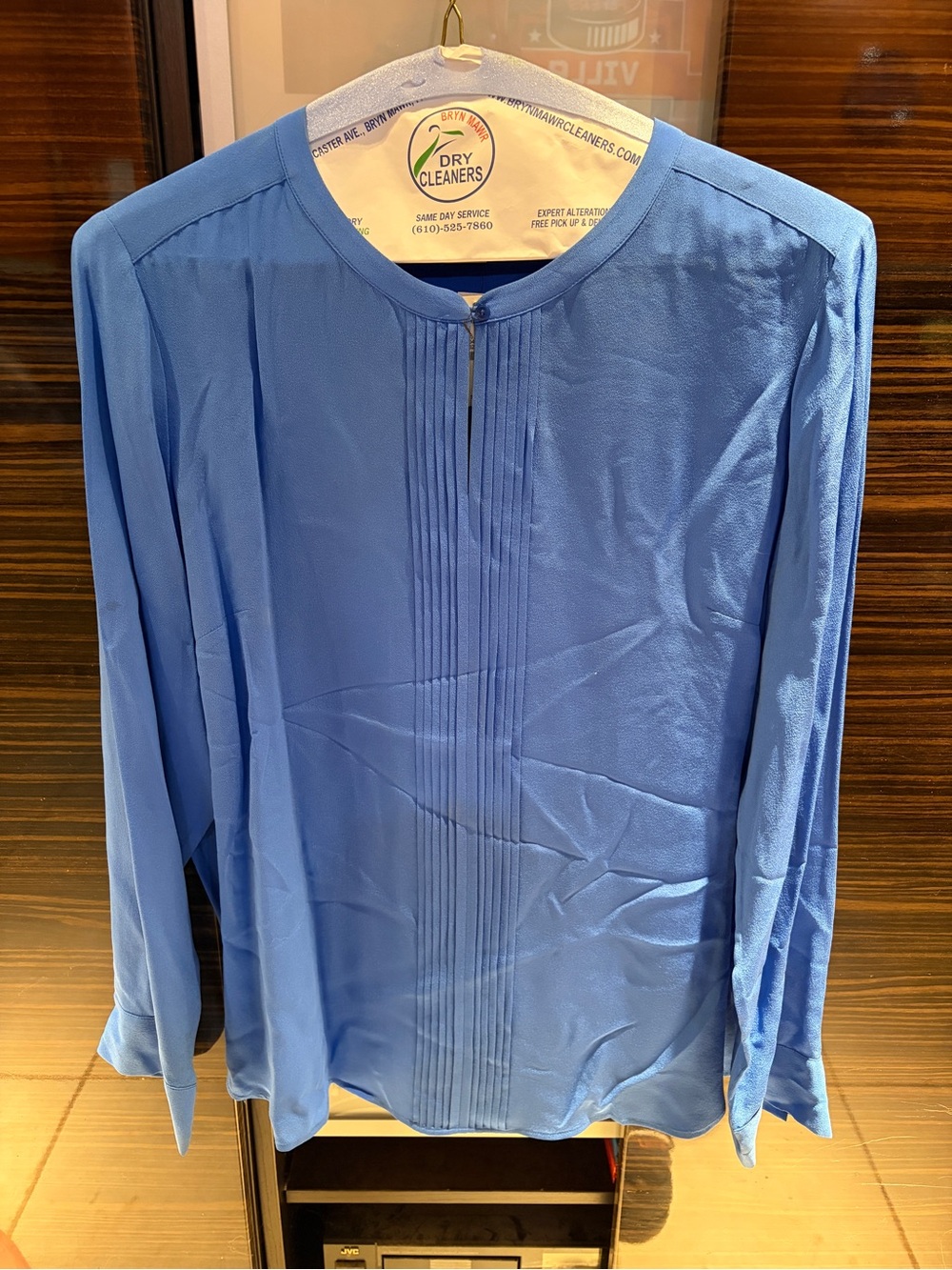 Talbots Periwinkle Cornflower Blue Pintuck Pleat Front Popover Blouse